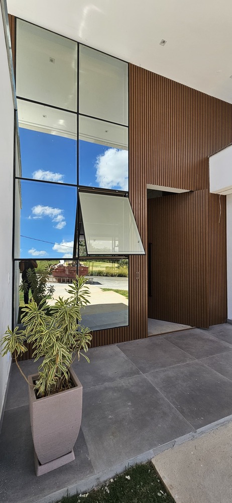 WhatsApp Image 2025-07-02 at 13.09.04